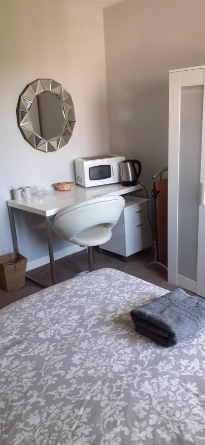 Constantine Court Homestay Shepton Mallet Luaran gambar