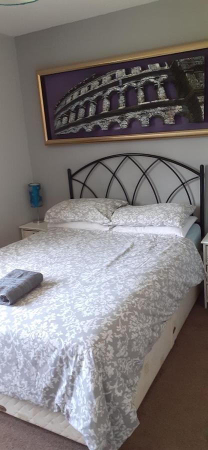 Constantine Court Homestay Shepton Mallet Luaran gambar